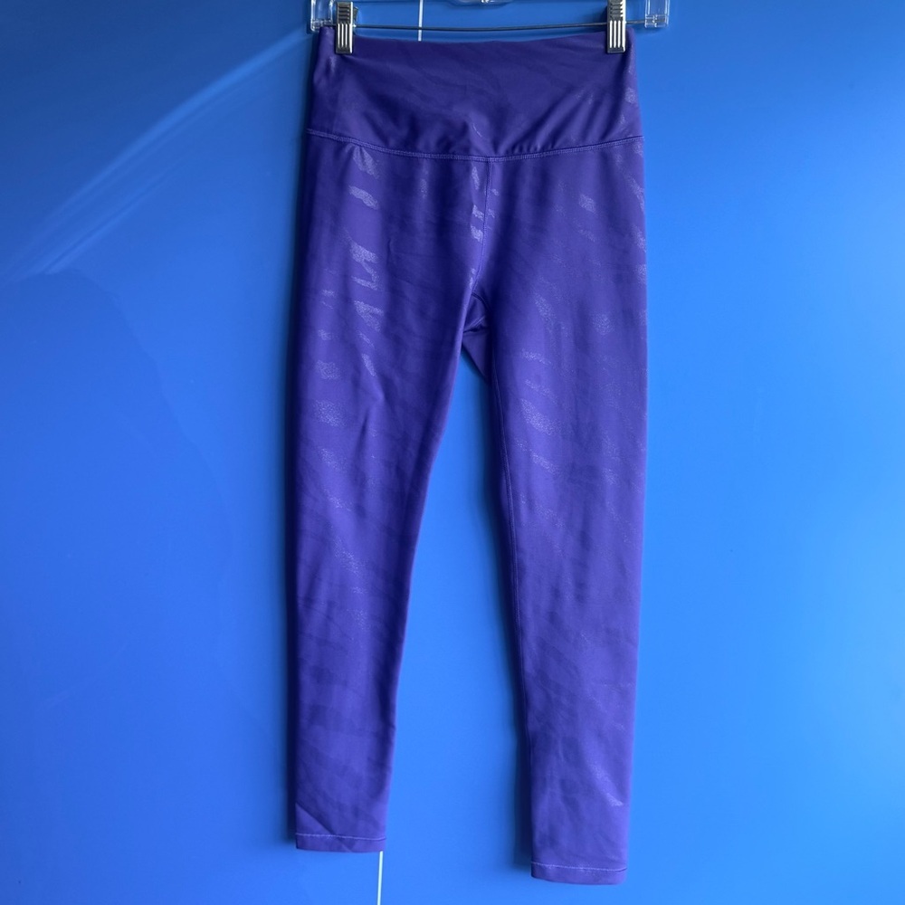 CALIA by Carrie Underwood Foil Energize Leggings Purple NWOT S 25”